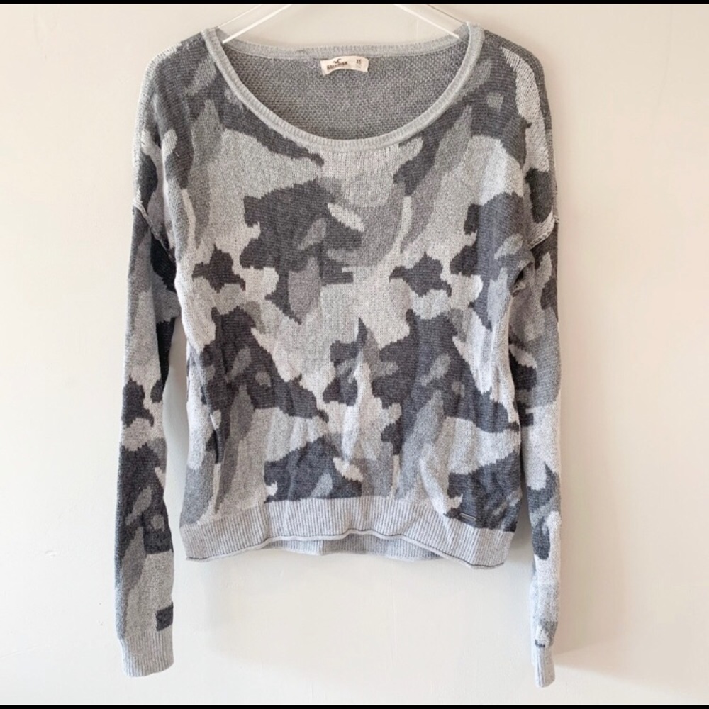 Hollister sweater